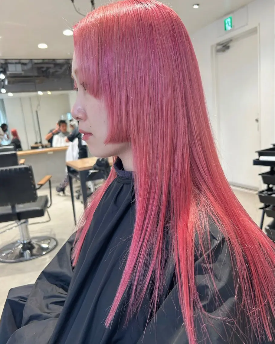 ロング カラー ブリーチ ケアブリーチ ピンクカラー サイドバング カット ヘアカラー トリートメント 村上雅人 ナチュラルモードのヘアスタイル