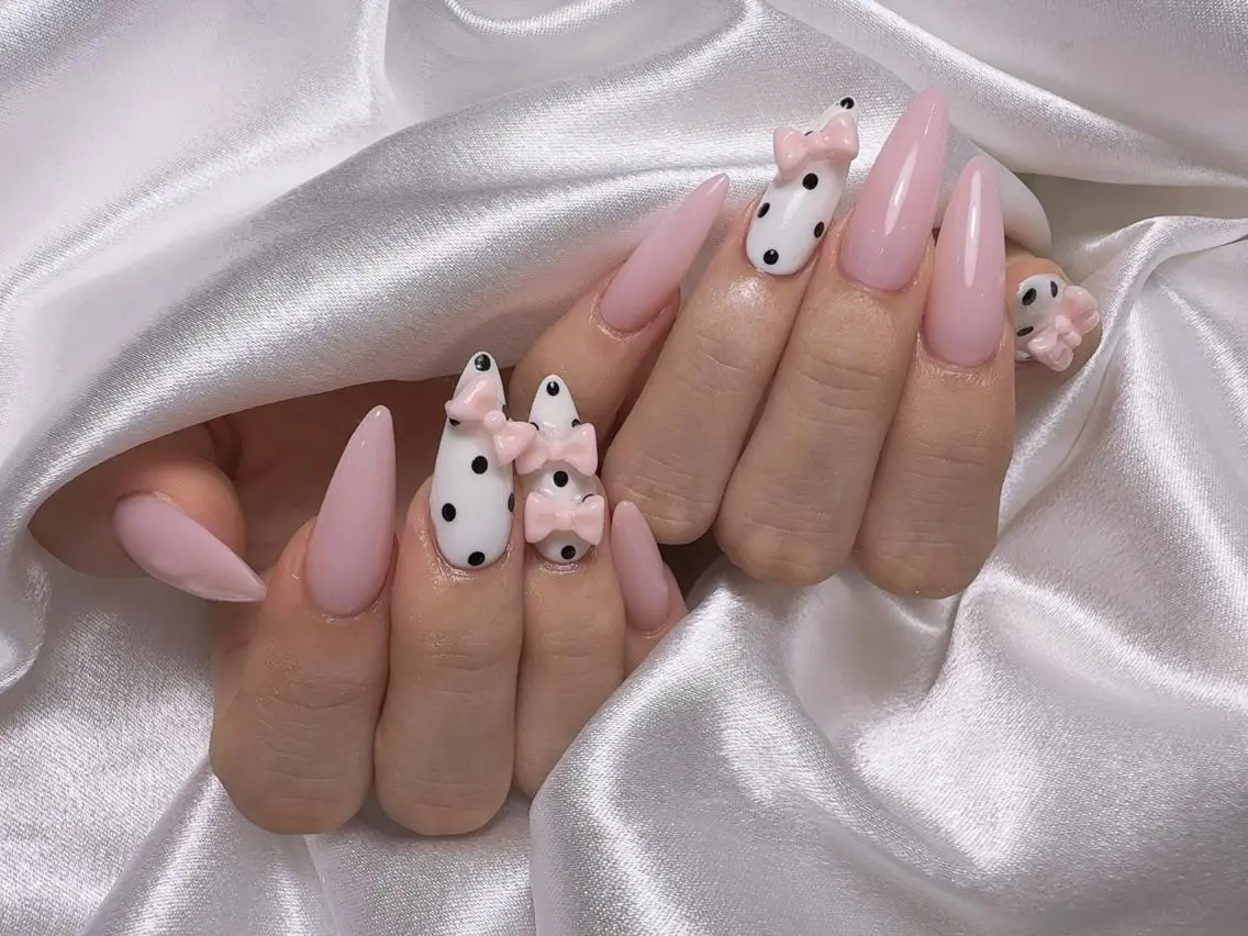 ネイル アートネイル フラッシュネイル フレンチネイル ジェルネイル ガラスフレンチ M2  BEAUTY Yukiのネイルデザイン