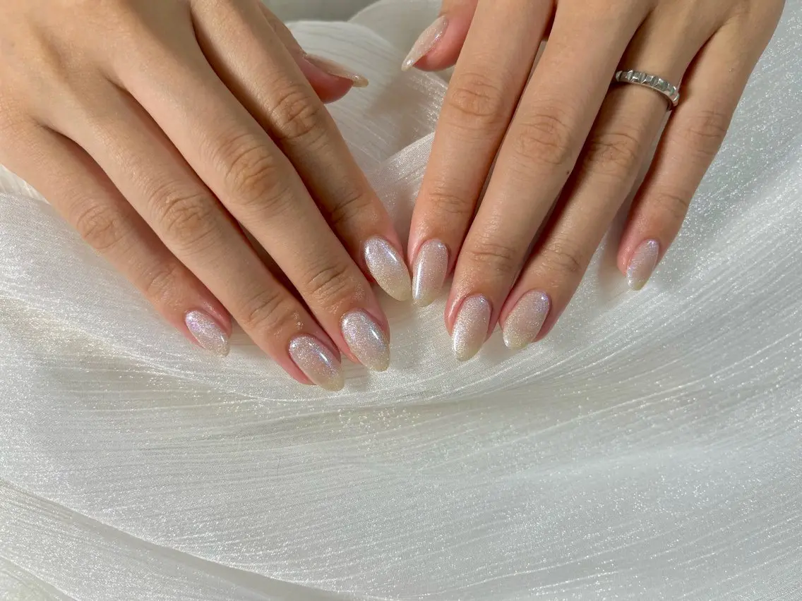 ネイル オーロラネイル ブルー フットネイル フレンチネイル ジェルネイル kiki nail たまプラーザのネイルデザイン