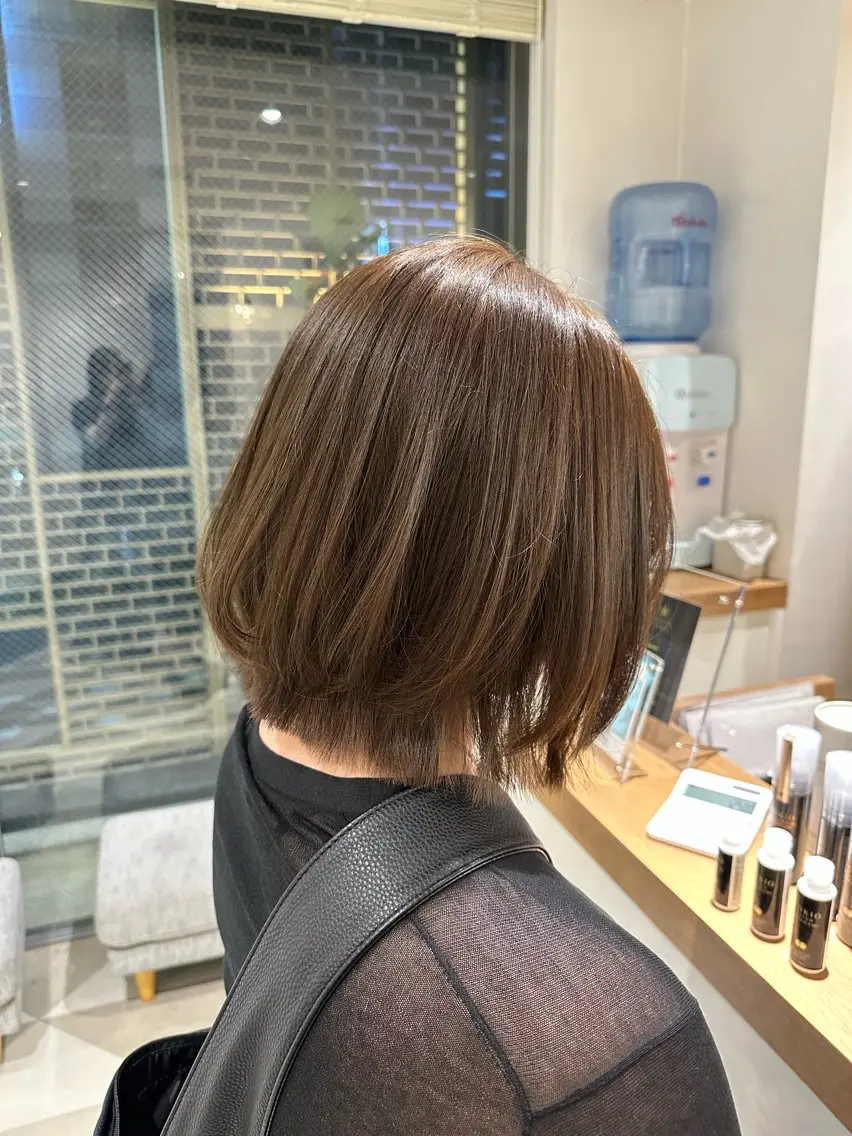 セミロング 安丸 結夏のヘアスタイル