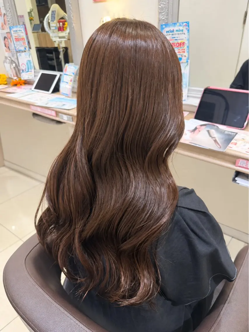 ロング ヘアカラー Miyu🦄ash カット/まつげのヘアスタイル