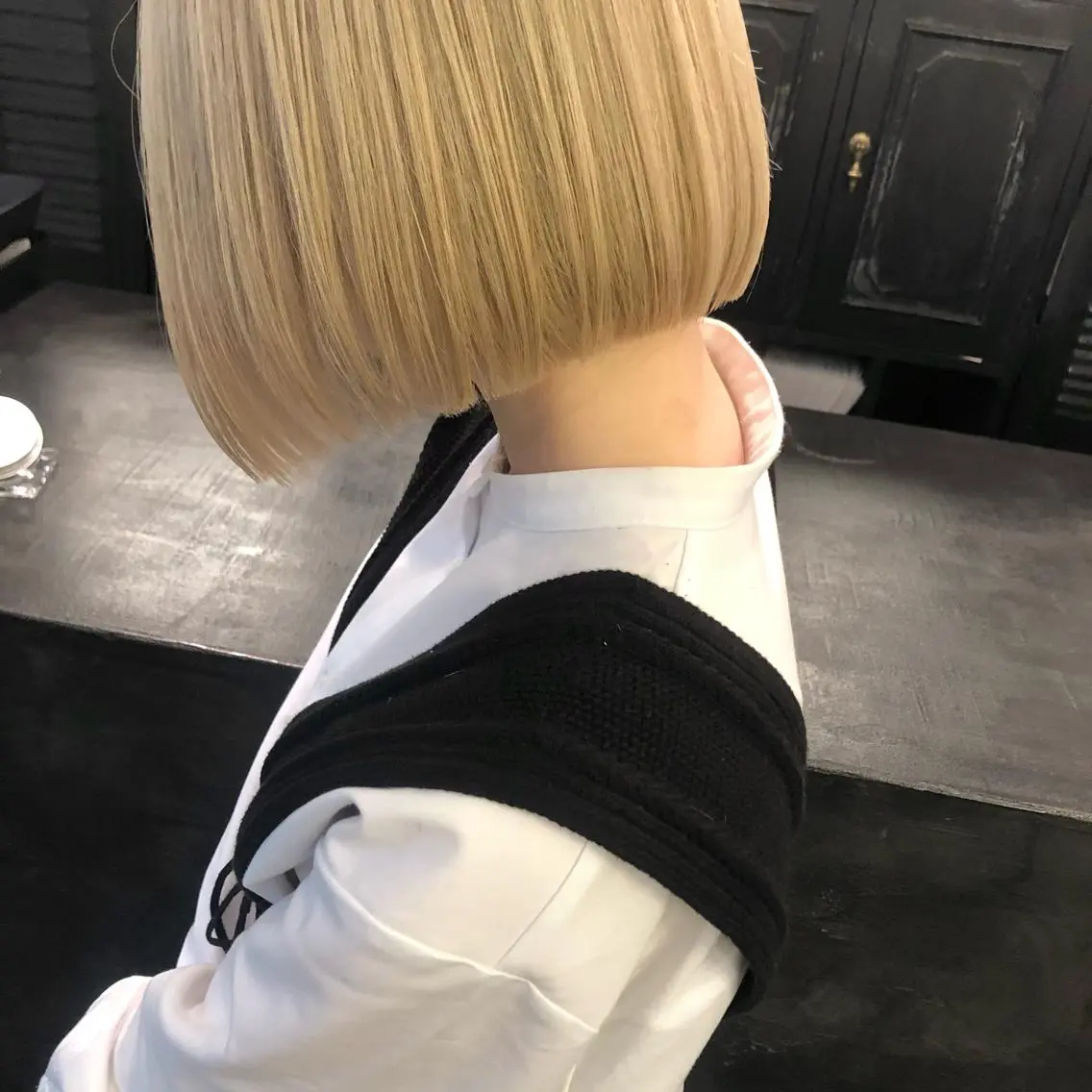 ショート nari ☺︎ ボブ/透明感カラーのヘアスタイル