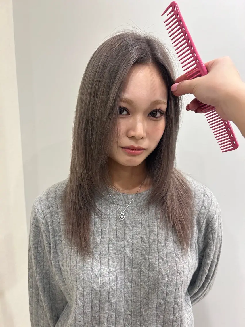 セミロング ヘアカラー hair&eye🎀 /momoKaのヘアスタイル