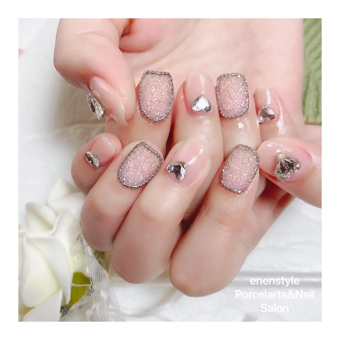 ミディアム カラー ネイル 🐾enen style 🐾のネイルデザイン