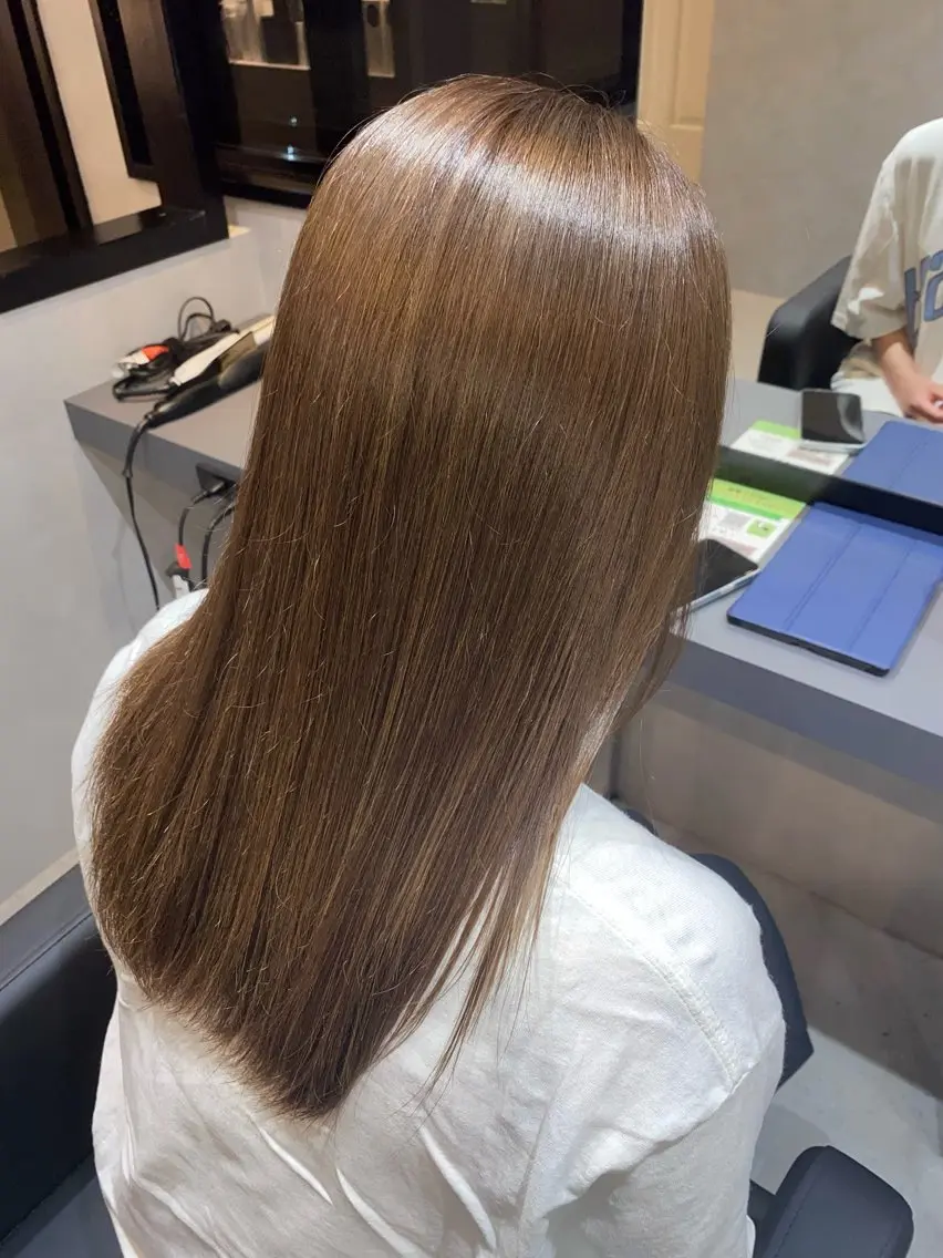 カラー ヘアカラー 白井 音羽のヘアスタイル