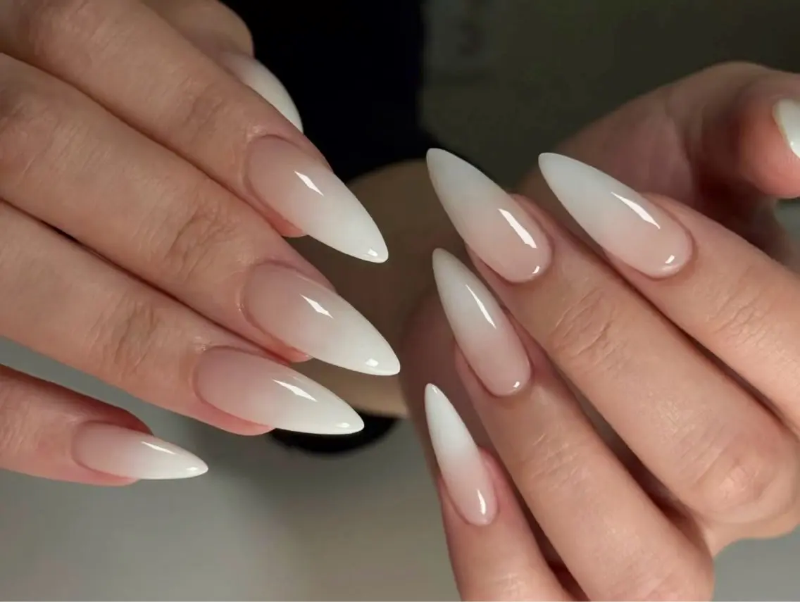ネイル アートネイル オーロラネイル チークネイル 長さ出し フレンチネイル ハンドネイル ハンドケア Yumi Nail Seiのネイルデザイン