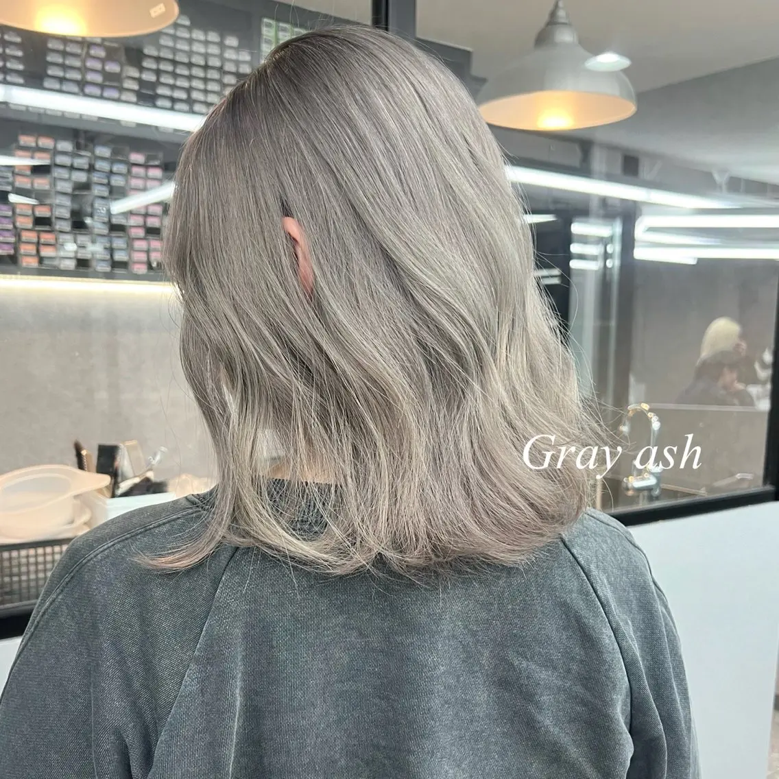 ミディアム カラー シールエクステ ハイトーンカラー エクステ ヘアカラー トリートメント シールエクステ特化 ハイトーン、NANAのヘアスタイル
