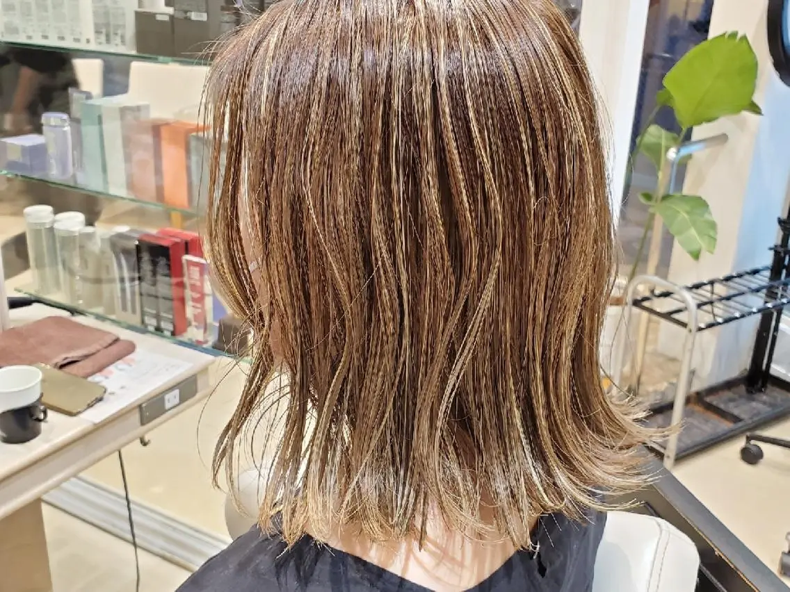 ミディアム ヘアカラー トリートメント 社内カット講師・店長 菅原賢一のヘアスタイル