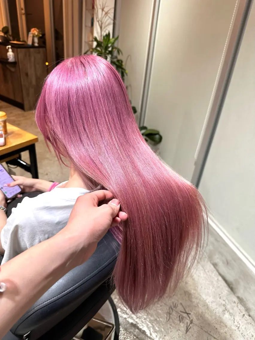 ロング カラー ヘアカラー トリートメント ✨髪質改善/ハイトー ン/艶髪高山のヘアスタイル
