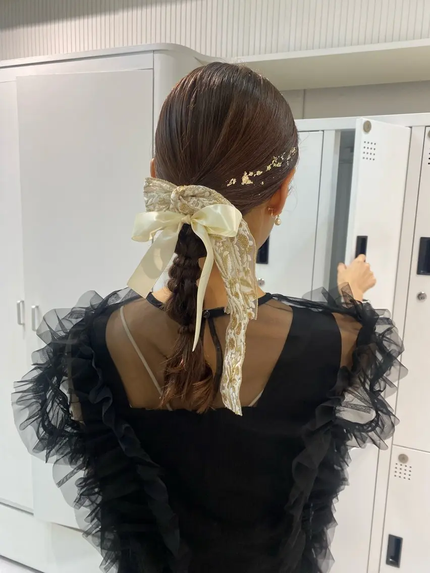 ヘアアレンジ 結婚式・ブライダル レイヤー🌟艶カラー 🕊まやのヘアスタイル