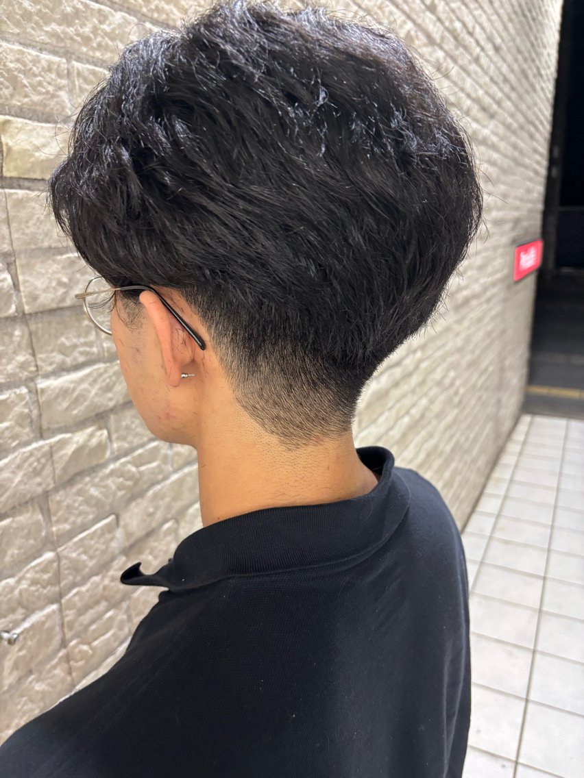 ミディアム メンズ カット 【メンズ特化】セン ターパート/保坂太一のヘアスタイル