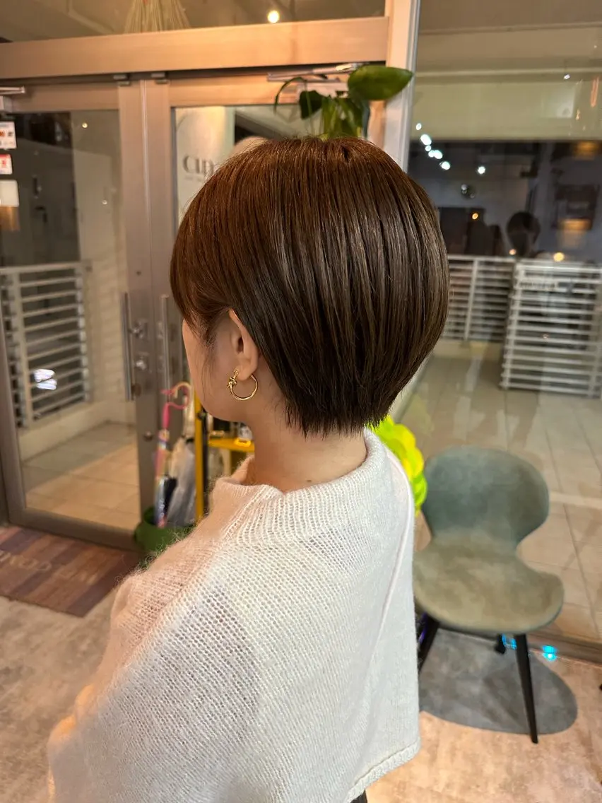 ショート 切りっぱなしボブ ショートボブ ハンサムショート 丸みショート ボブ モテ髪/ボブ/ショー ト/アダチフウトのヘアスタイル