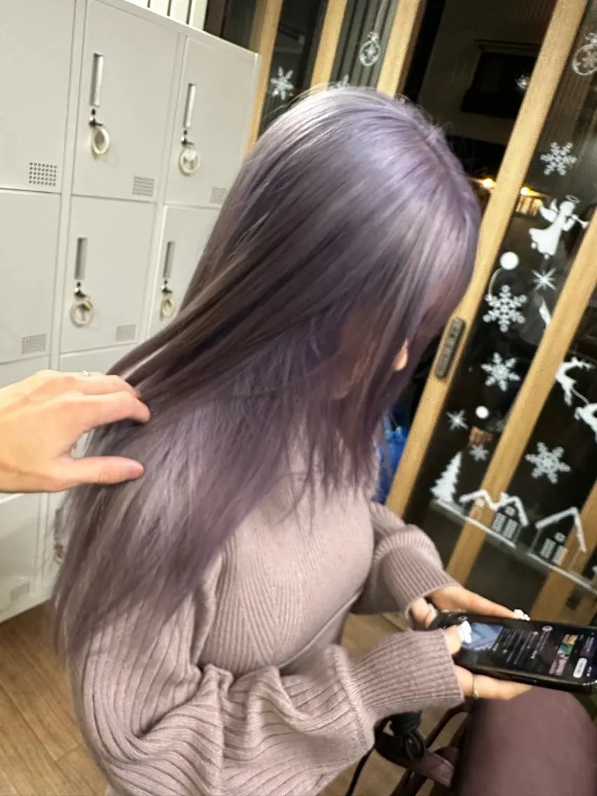 セミロング カラー ブリーチ 透明感カラー ハイトーンカラー パープルカラー ヘアカラー トリートメント ドラマ大好き 美容師hideyaのヘアスタイル