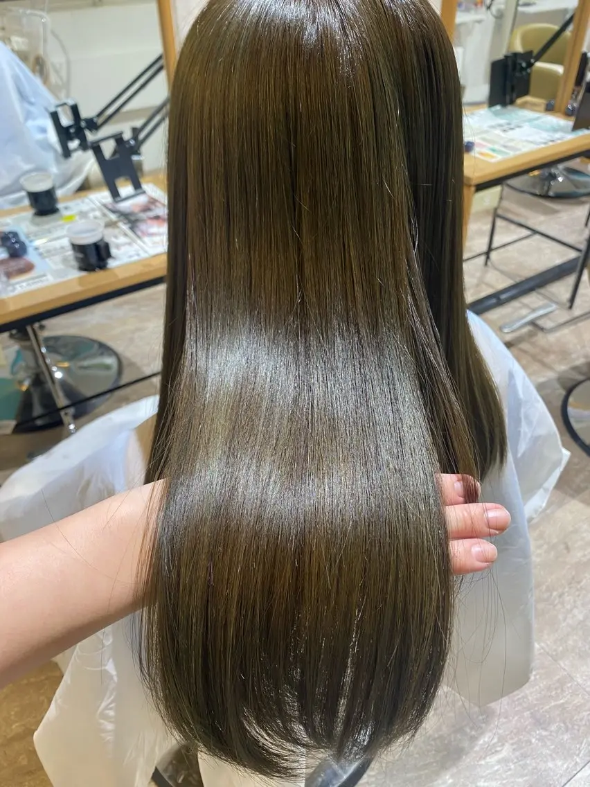カラー ベージュカラー オリーブベージュ ヘアカラー ヘッドスパ @RICH ヒカルのヘアスタイル