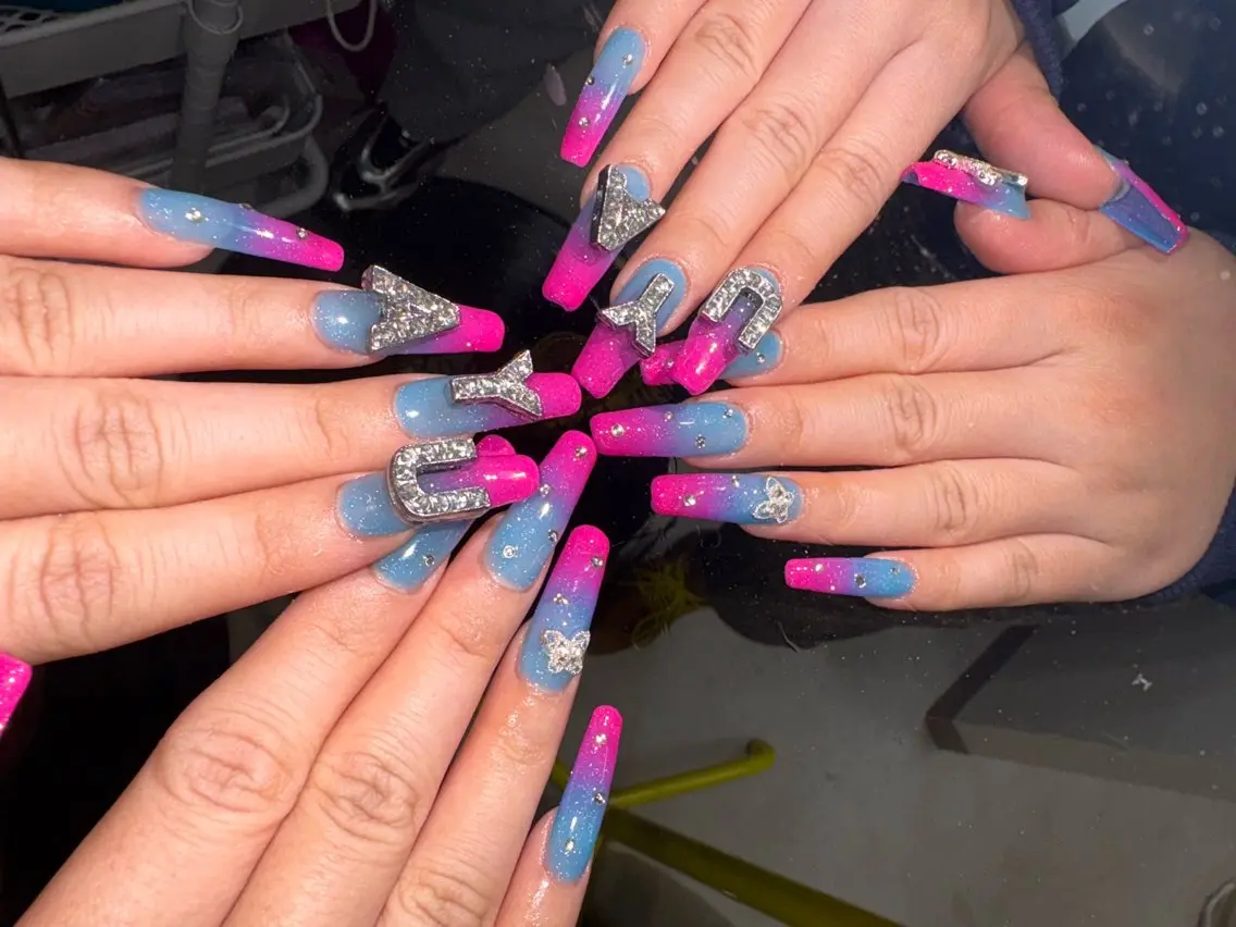 ネイル グラデーション ロングネイル 33nail✴️栄 スミレ❇️Gel-xのネイルデザイン
