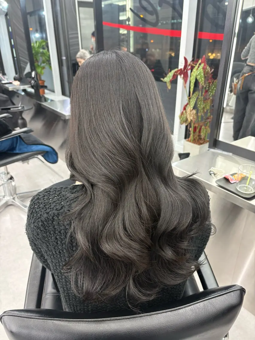 ロング カラー カット ヘアカラー 東 奎吾のヘアスタイル