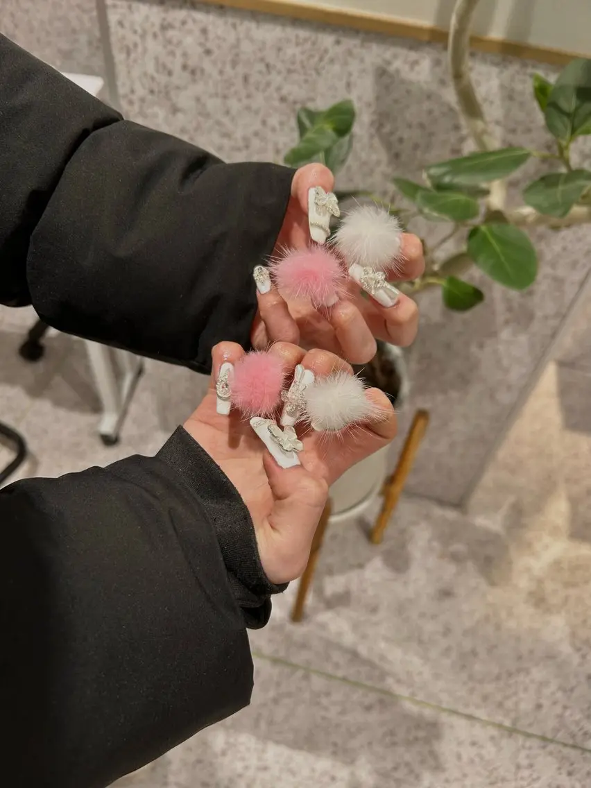 ネイル 成人式 長さ出し 韓国ネイル ショートネイル ♡透明感カラー★ ネイル/しの♡のヘアスタイル