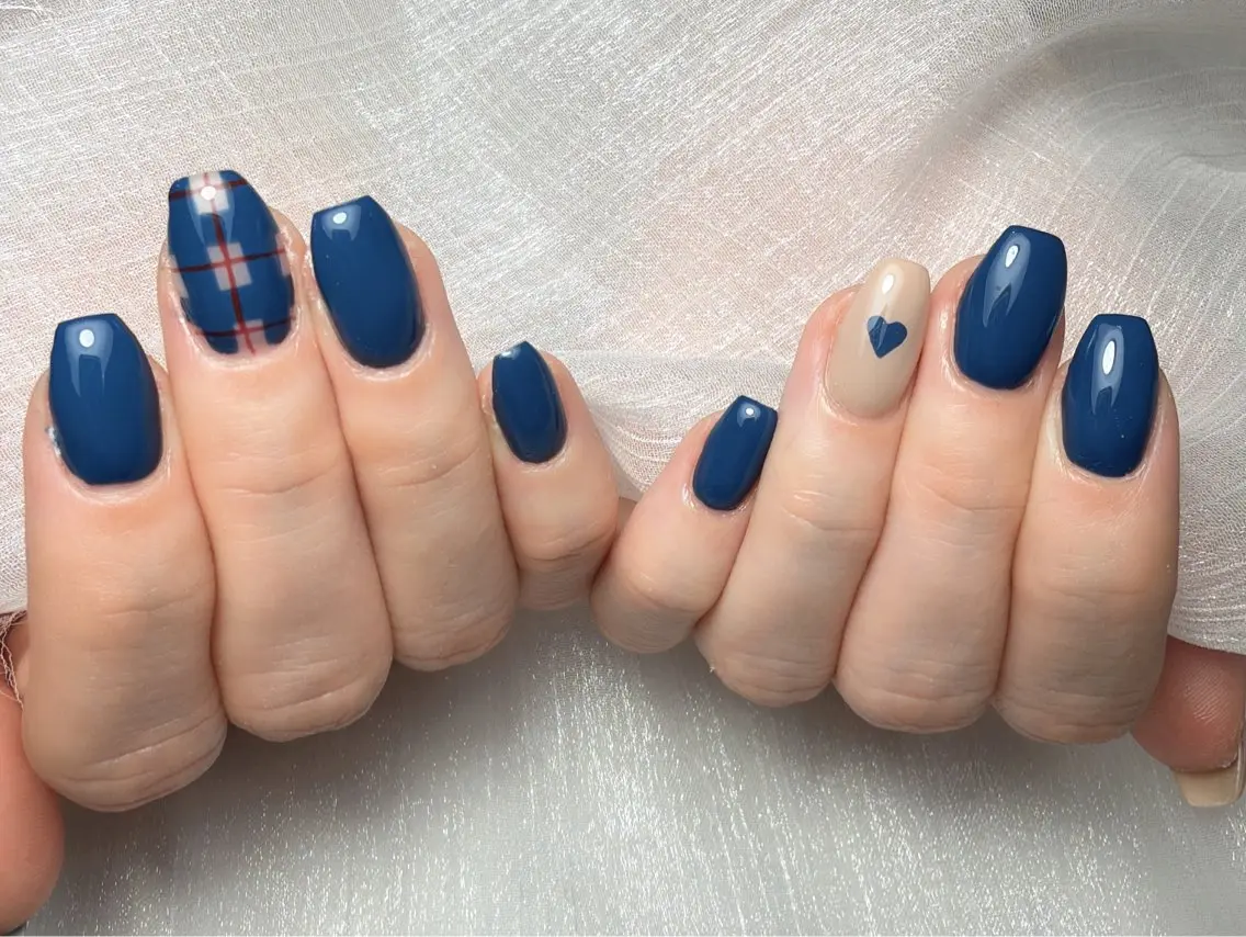 ネイル ハンドネイル オーラ ネイルサロンのネイルデザイン