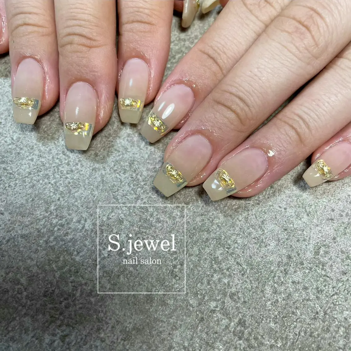 ネイル S. JEWELのネイルデザイン
