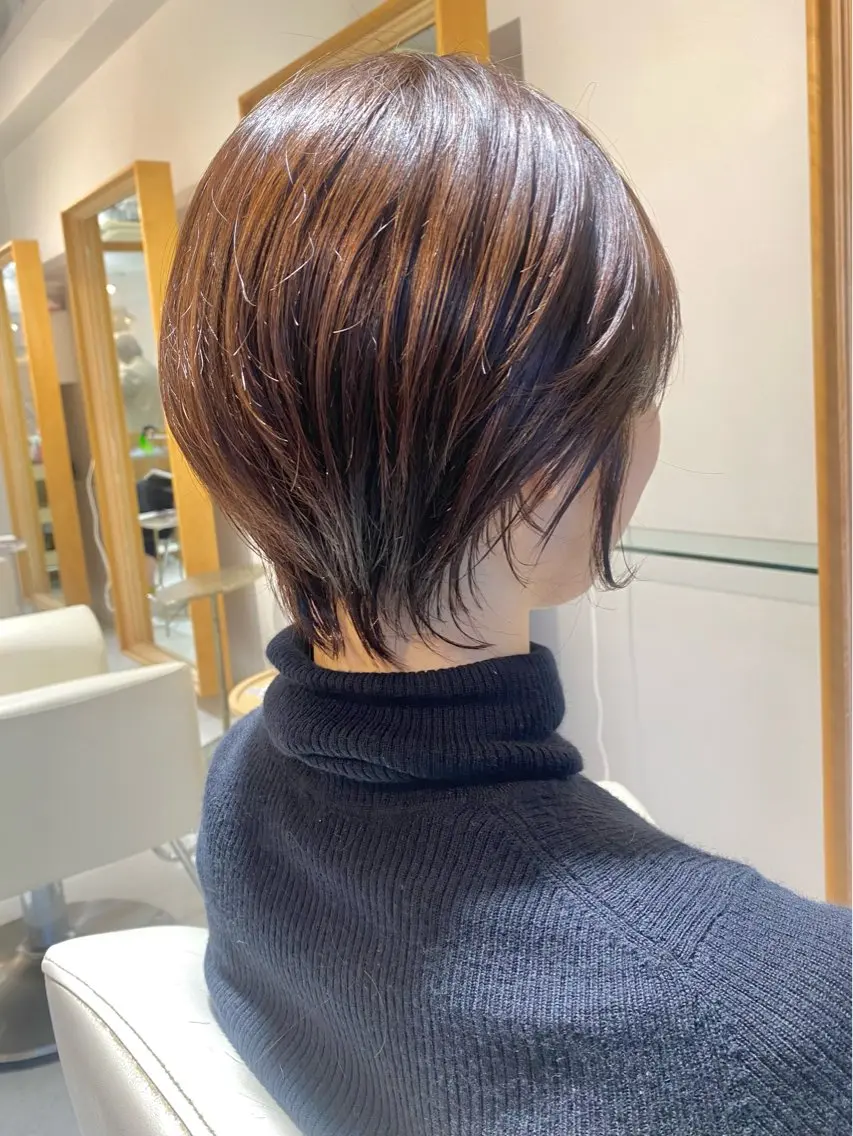 ショート カラー カット ヘアカラー トリートメント 安永 涼のヘアスタイル