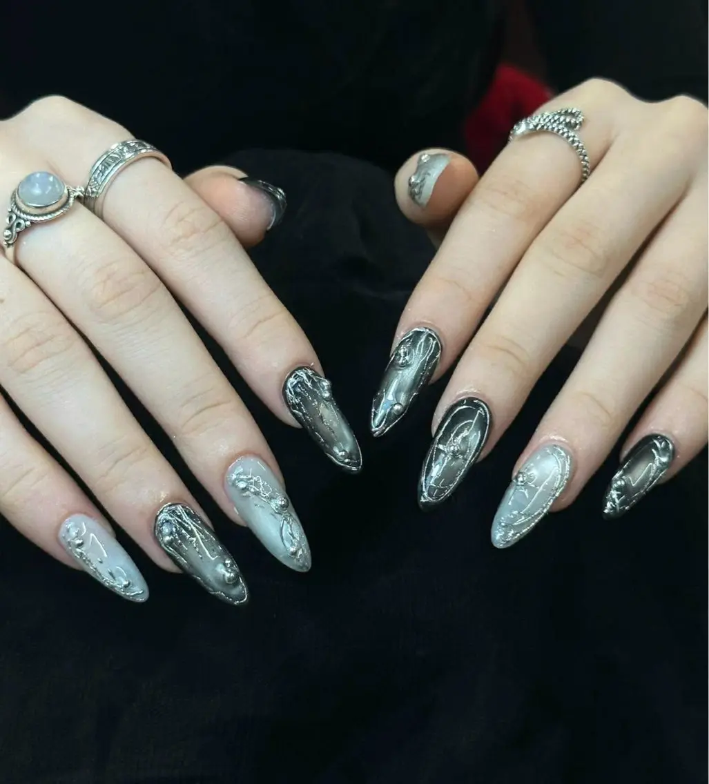 ネイル Iconic Nailのネイルデザイン