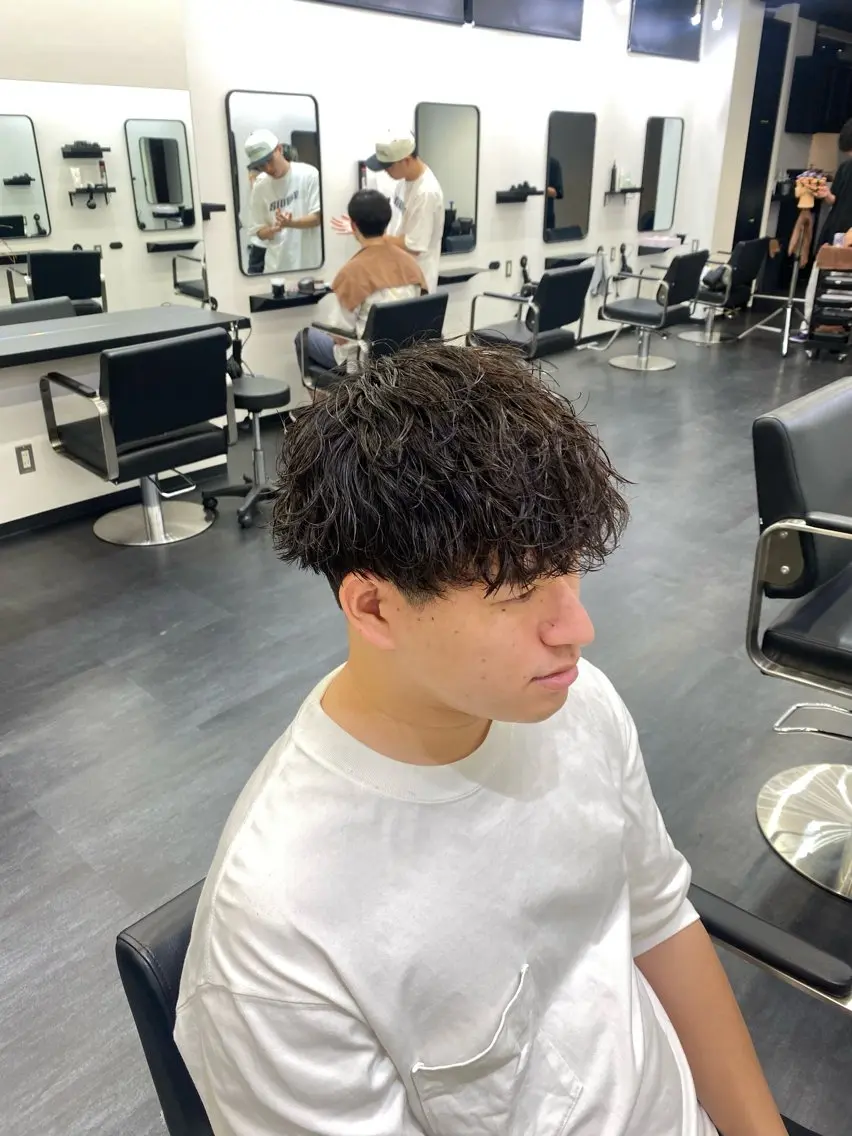 【カット+スパイラルパーマ】無造作な質感、毛先のくりっと感が欲しい方にオススメですの写真