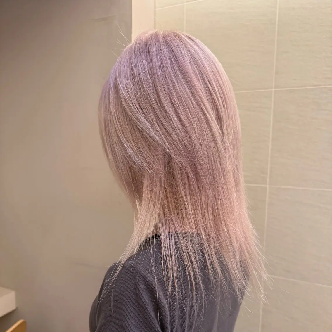 ミディアム ボブ ヘアカラー ブリーチカラー🌟/ ちさとのヘアスタイル