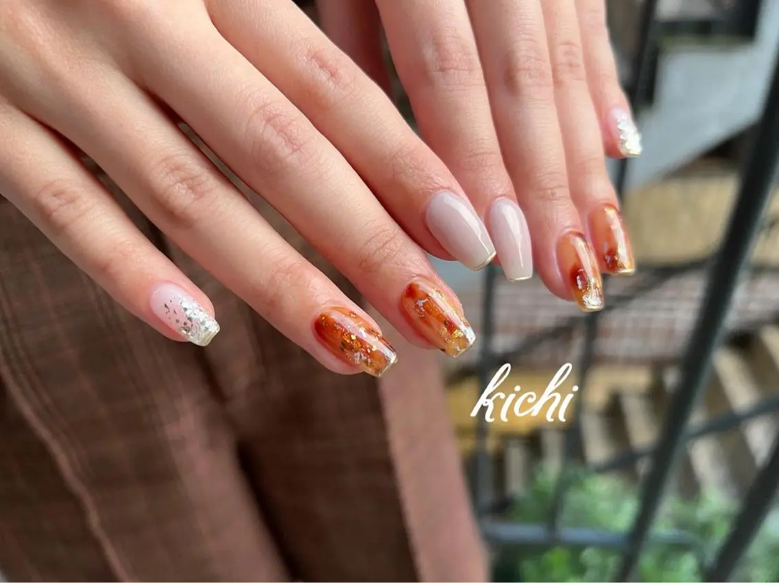 ネイル べっ甲ネイル ジェルネイル 持ち込み ニュアンスネイル パラジェル kichi・: *のネイルデザイン