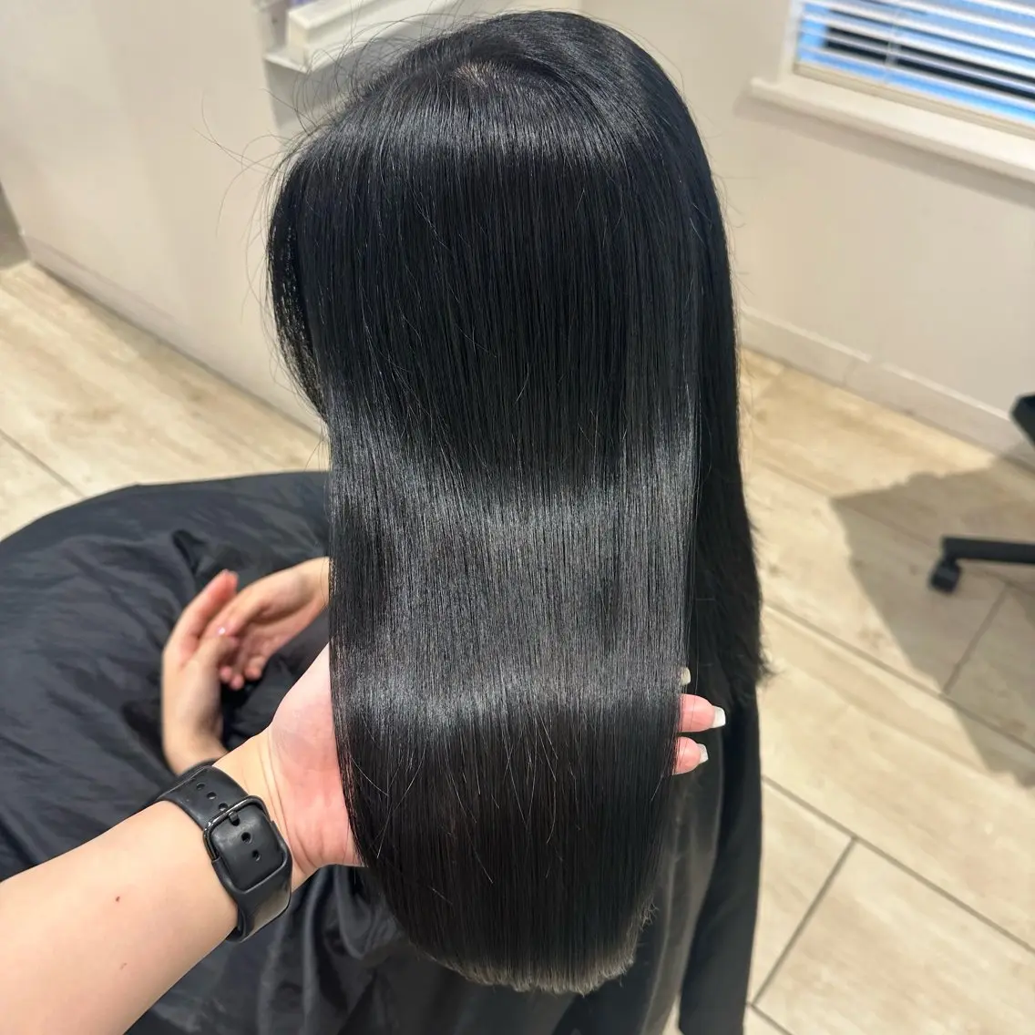 ロング カラー 黒髪 ブルーカラー ブルーブラック グレーブラック 髪質改善 カット 縮毛矯正 トリートメント 💎韓国レイヤー艶髪 /AYAKI💎のヘアスタイル
