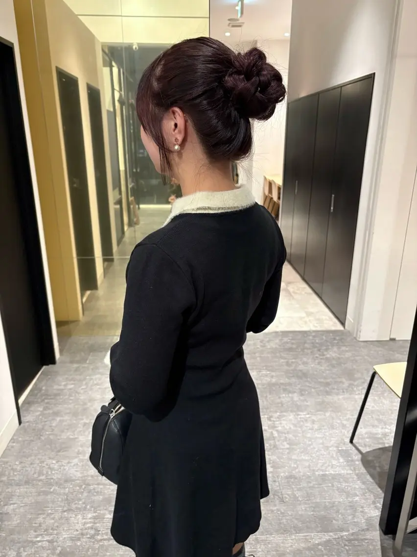 ロング ヘアアレンジ 結婚式・ブライダル ヘアセット mao ｜ 柔らか艶カラー🫧のヘアスタイル