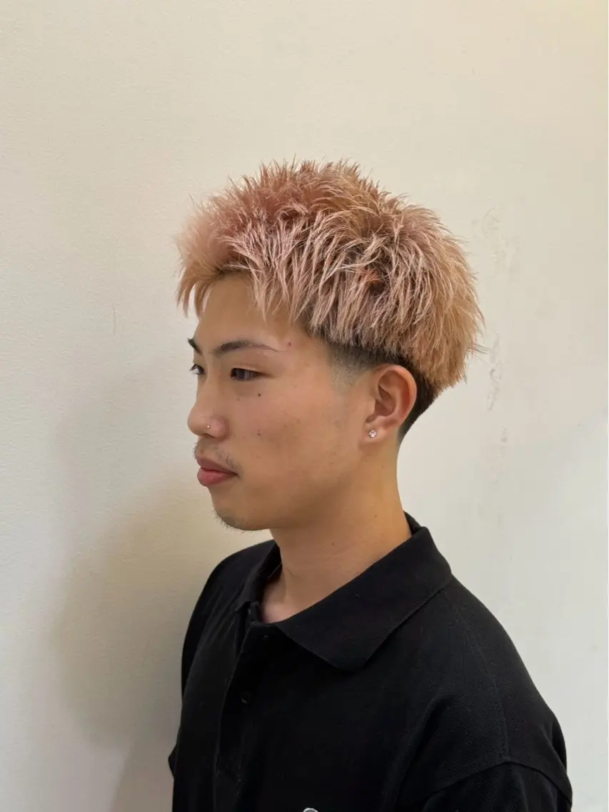 ショート メンズ フェードカット スパイキーショート ショートヘア TUM🔥フェード/ メンズパーマのヘアスタイル