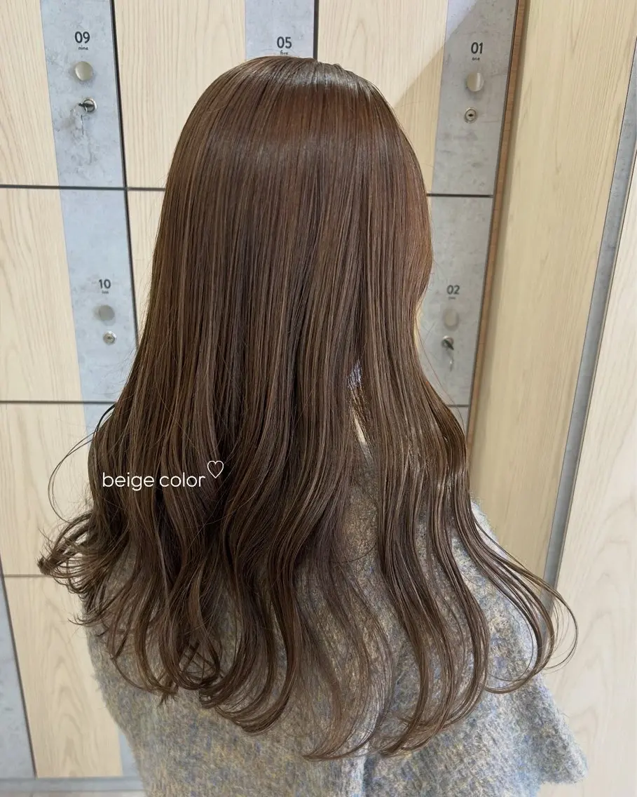 ロング カラー ベージュカラー 透明感カラー カット ヘアカラー SAKINO ベージュカラーのヘアスタイル