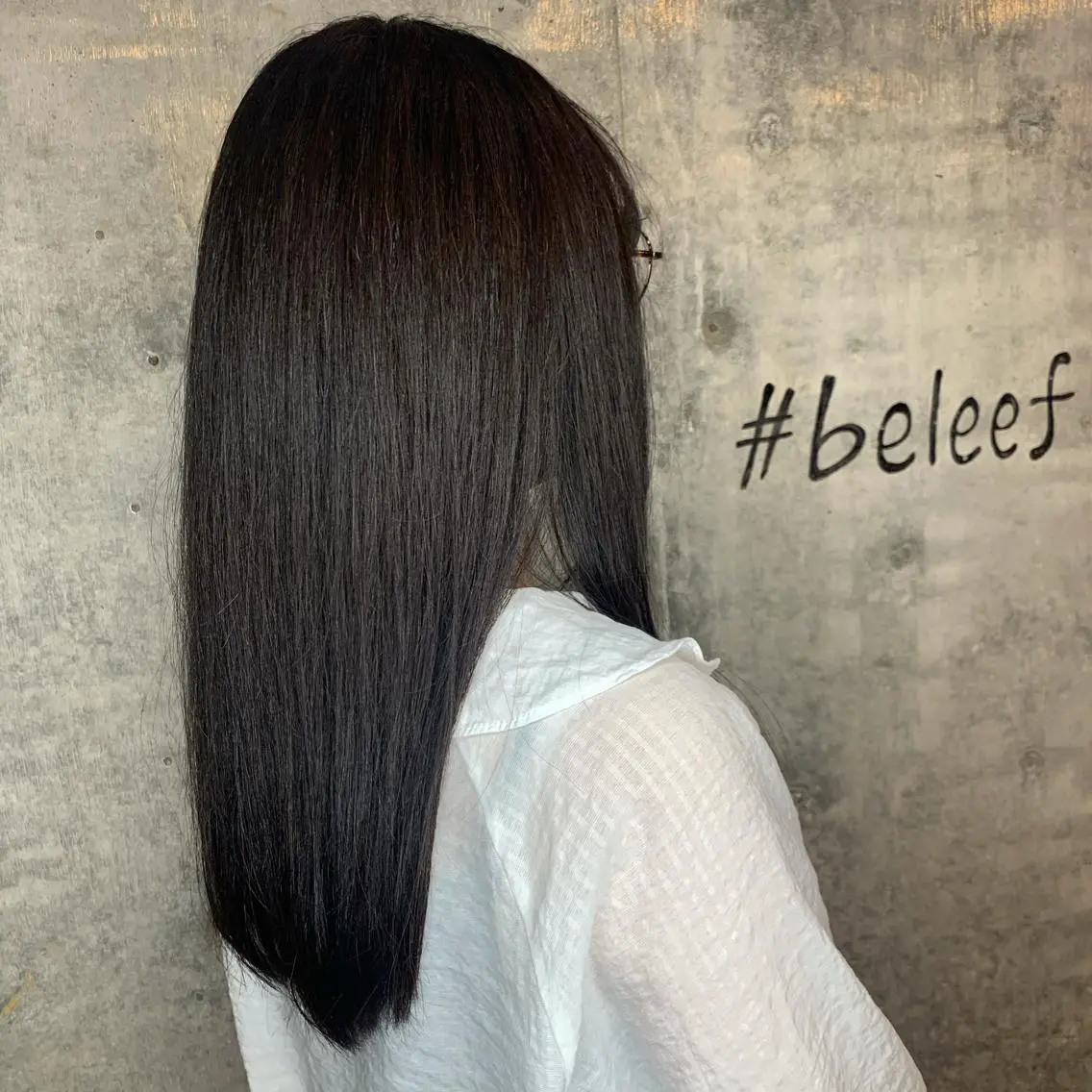 ロング カラー 外間 智恵のヘアスタイル