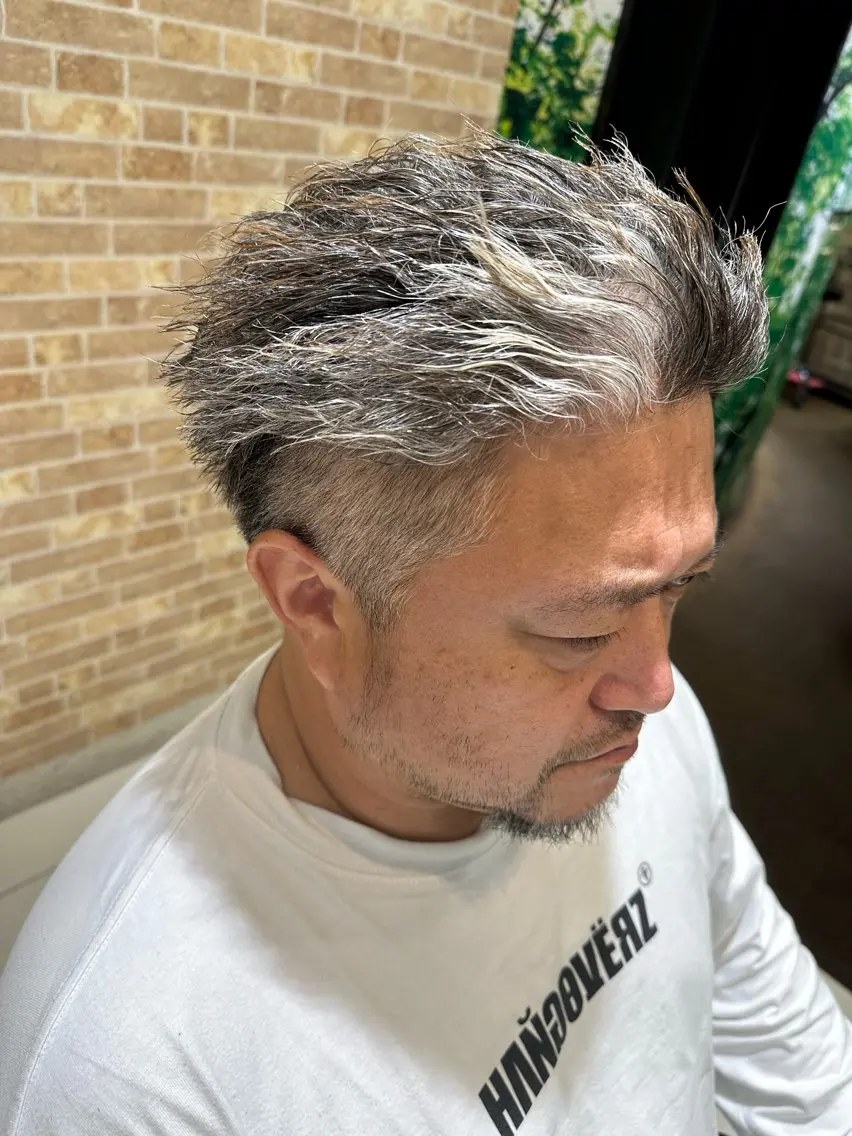 ショート パーマ メンズ メンズパーマ メンズツイストパーマ 波巻きパーマ ツイストパーマ 💈メンズ特化 美容師サキ💈のヘアスタイル