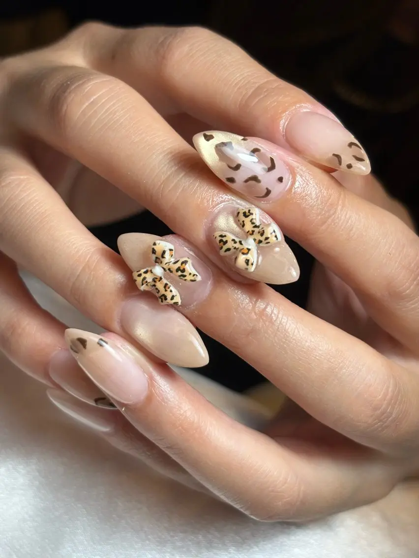 ネイル ハンドネイル フットネイル ✴︎ Delightのネイルデザイン