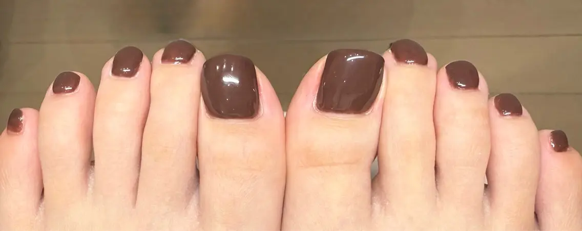 ネイル フットネイル ワンカラーネイル Regina Marinaのネイルデザイン