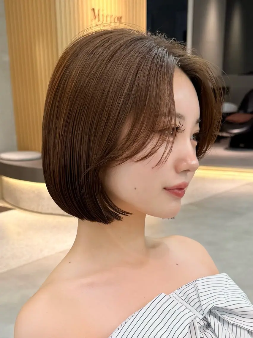 ショート カラー 木元 瑛✂︎ボブのヘアスタイル