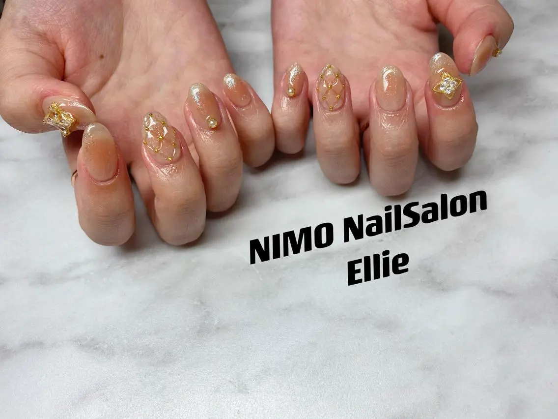 ネイル ハンドネイル ハンドケア 閨匠ビューティサロン 新橋店♡Ellieのネイルデザイン