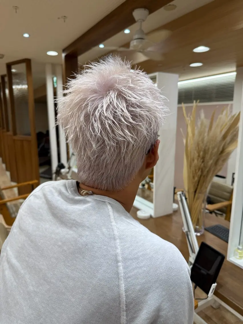 カラー メンズ カット ヘアカラー 個室サロンKAITO メンズ特化美容師の眉毛・アイブロウイメージ