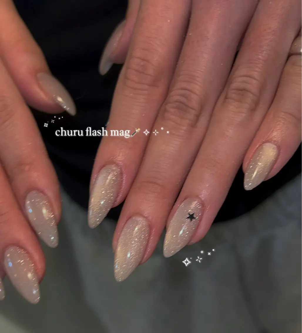 ネイル ハンドネイル ViViA momokaのネイルデザイン