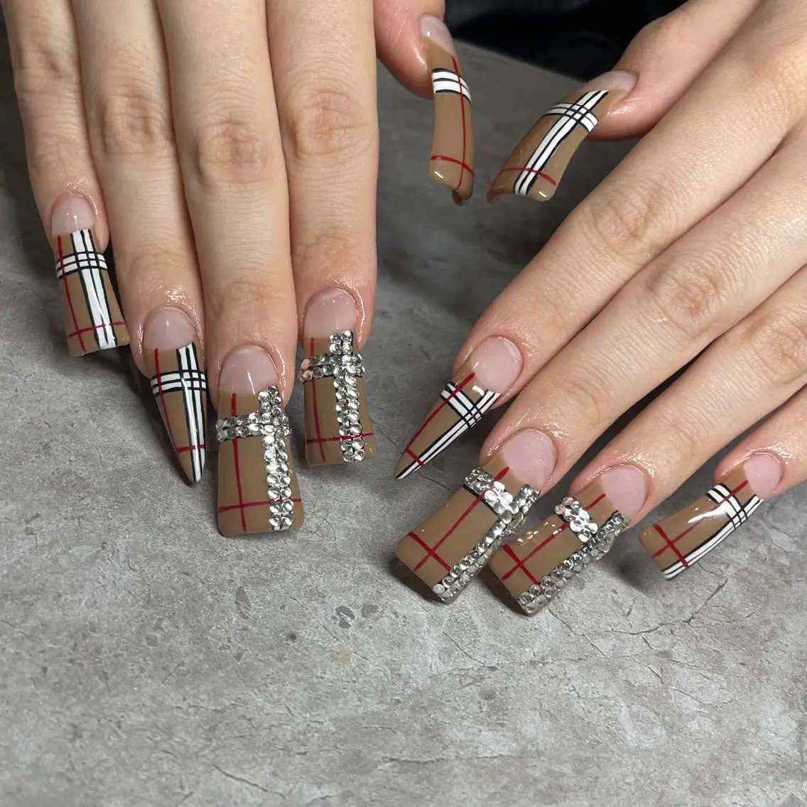 ネイル ハンドネイル IROHA NAIL Kurumi🪽🫧のネイルデザイン