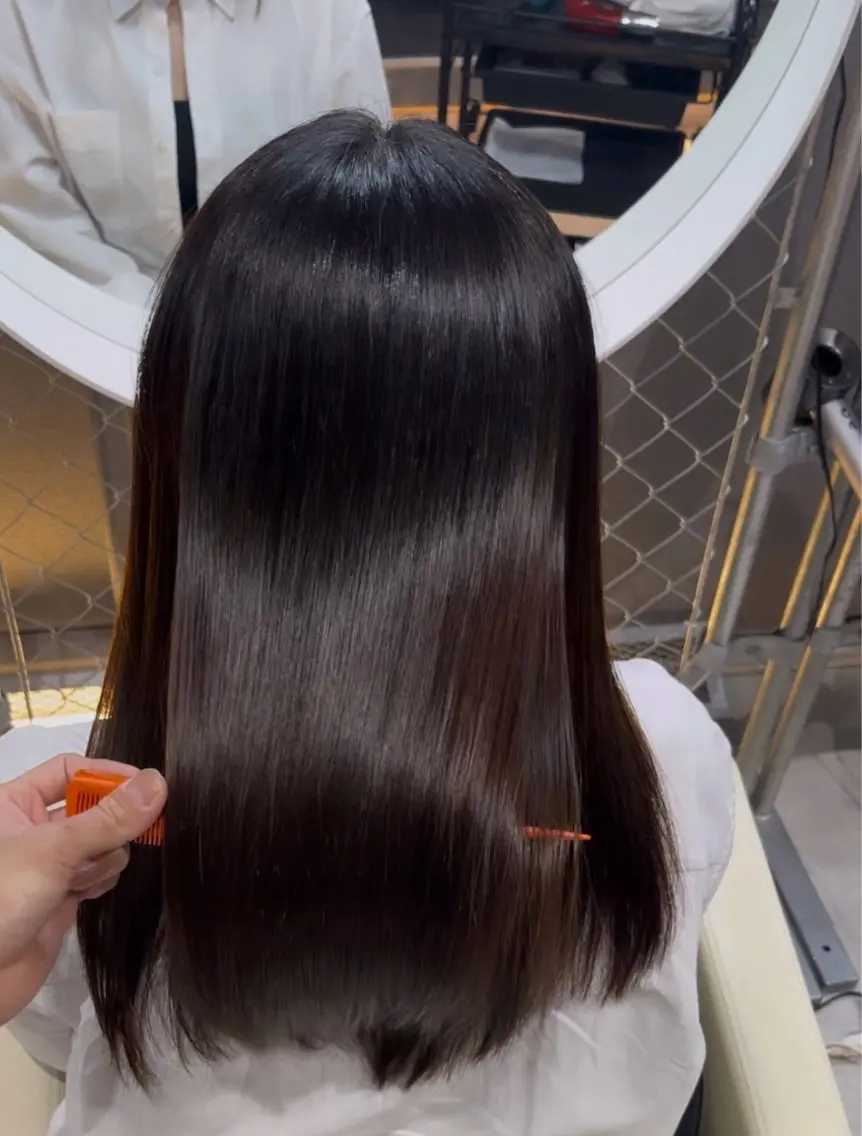 セミロング 縮毛矯正 トリートメント CoCooN TAKUMAのヘアスタイル