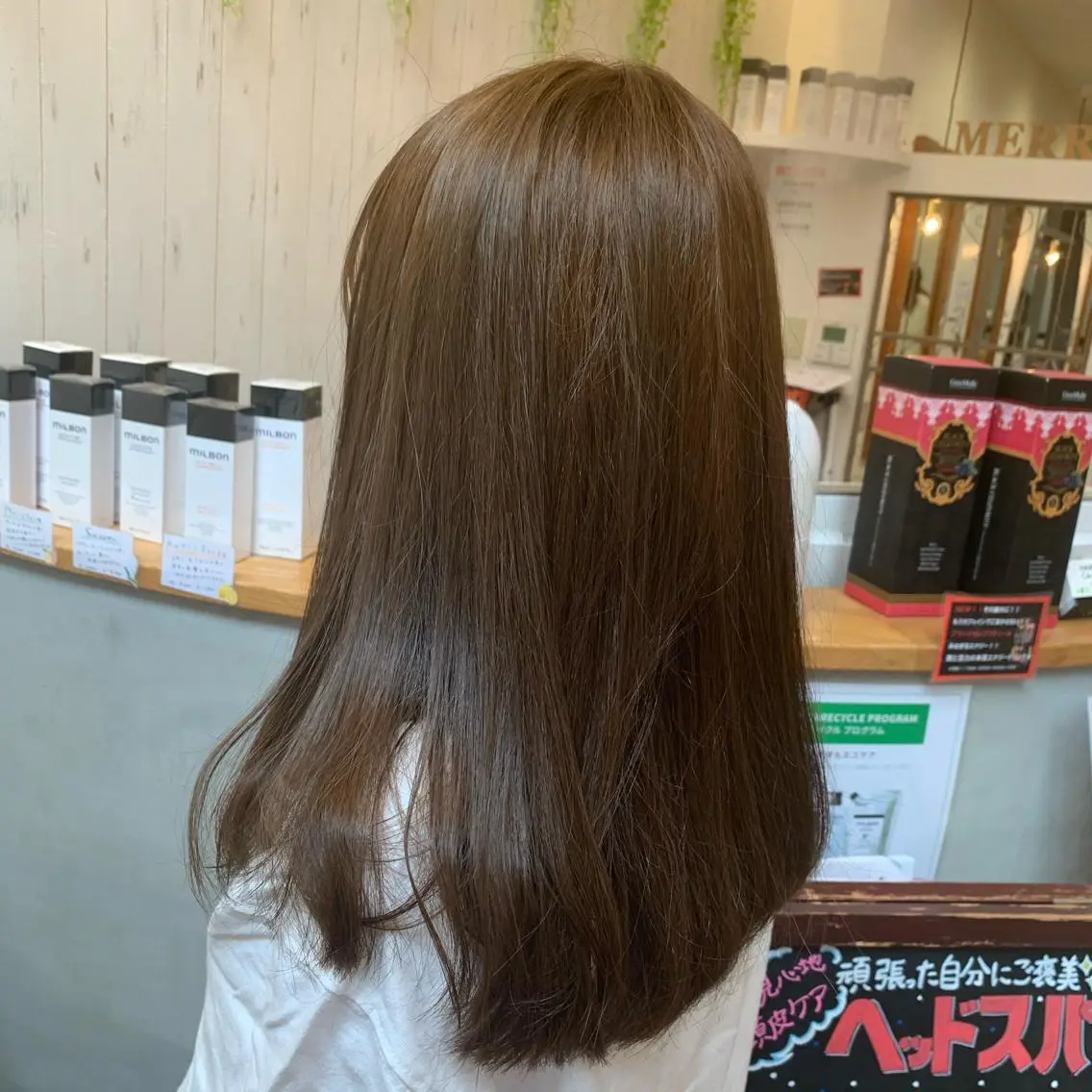 セミロング march merryのヘアスタイル