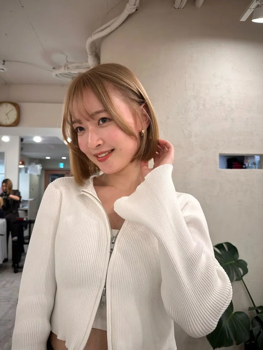ショート カット ヘアカラー ボブ、レイヤー、 ハイトーン、古淵のヘアスタイル
