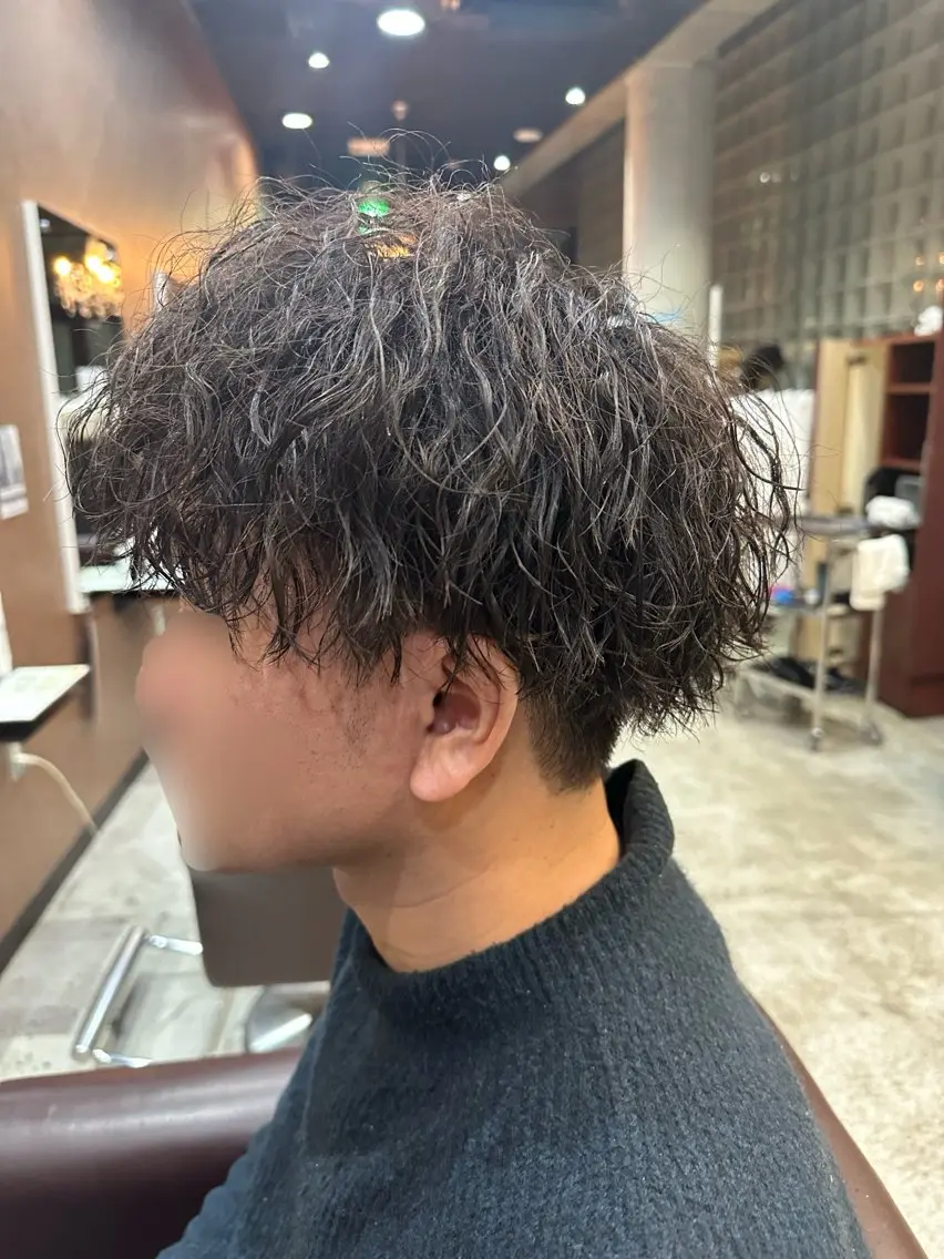 パーマ メンズ メンズパーマ ツイストスパイラルパーマ スパイラルパーマ 岩永 大夢のヘアスタイル