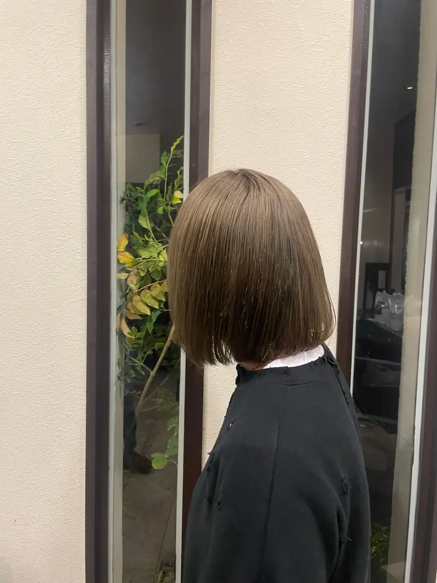 ショート 似合わせレイヤー/透 明感カラー/momiのヘアスタイル