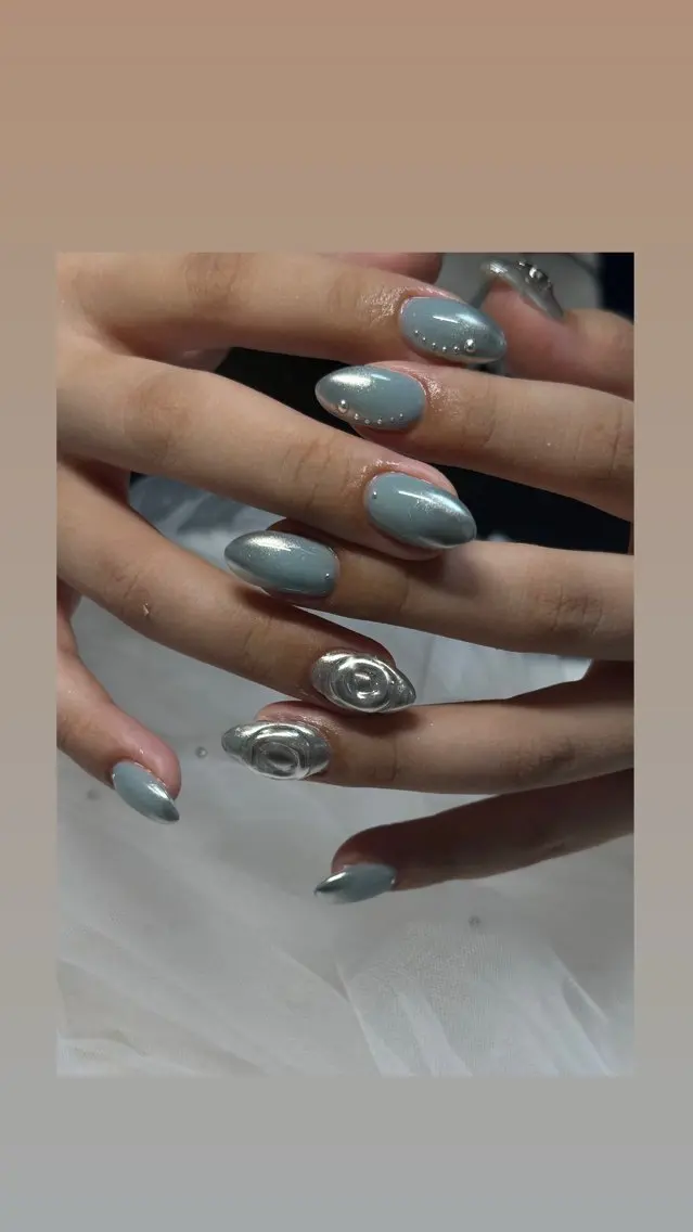 セミロング yuka ⭐︎のネイルデザイン