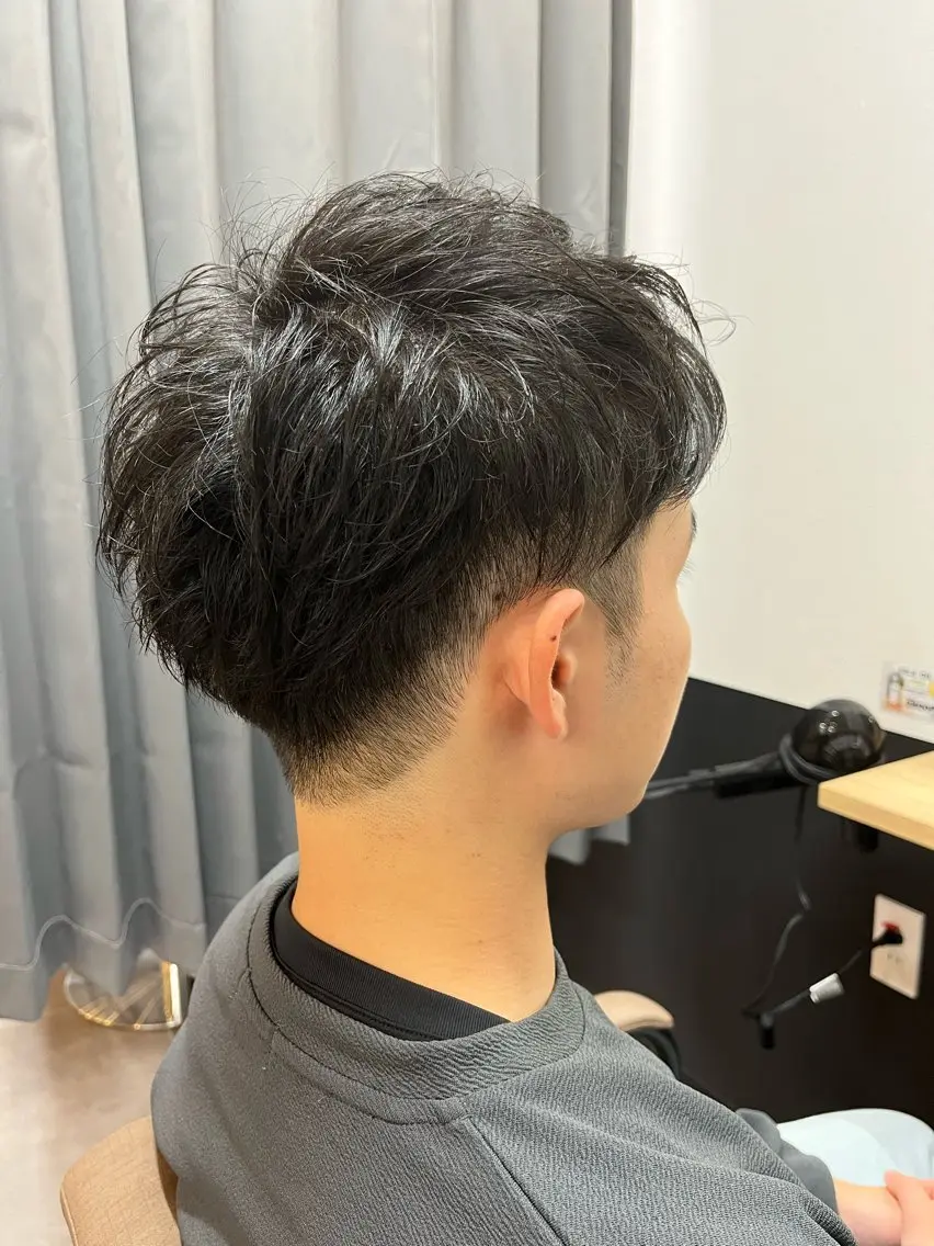 ショート TELAHAIR 副代表 石川篤史のヘアスタイル