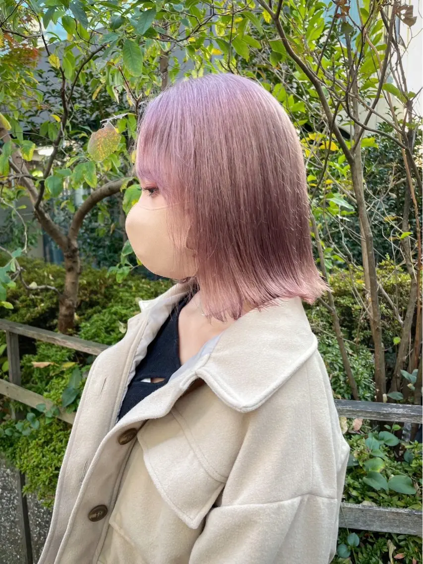 ショート ボブ 外ハネヘア 切りっぱなしボブ/ ブリーチカラー/大塚のヘアスタイル