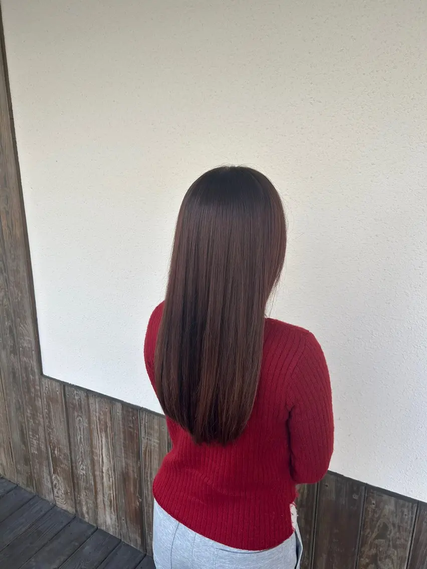 ロング ヘアカラー 連下 愛唯のヘアスタイル